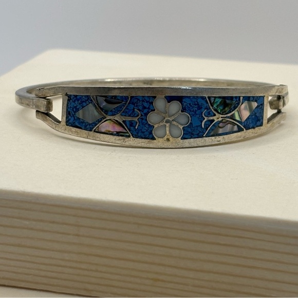 Alpaca Jewelry - Vintage Alpaca Silver Hinged Bracelet with Abalone Inlay